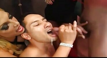 phim sex viét Cô gái được trao cho một phimsex 2020 người hàng xóm.