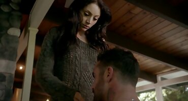 phim sex camera quay lén Brunette liếm lồn gái xinh d khiêu dâm Giuliagold cho một người lạ trong phòng.